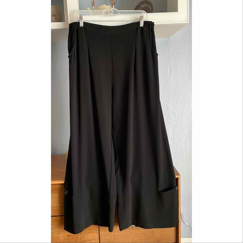 Blanque Wide Leg Pant Lagenlook Hem Leg Button Detail Vent